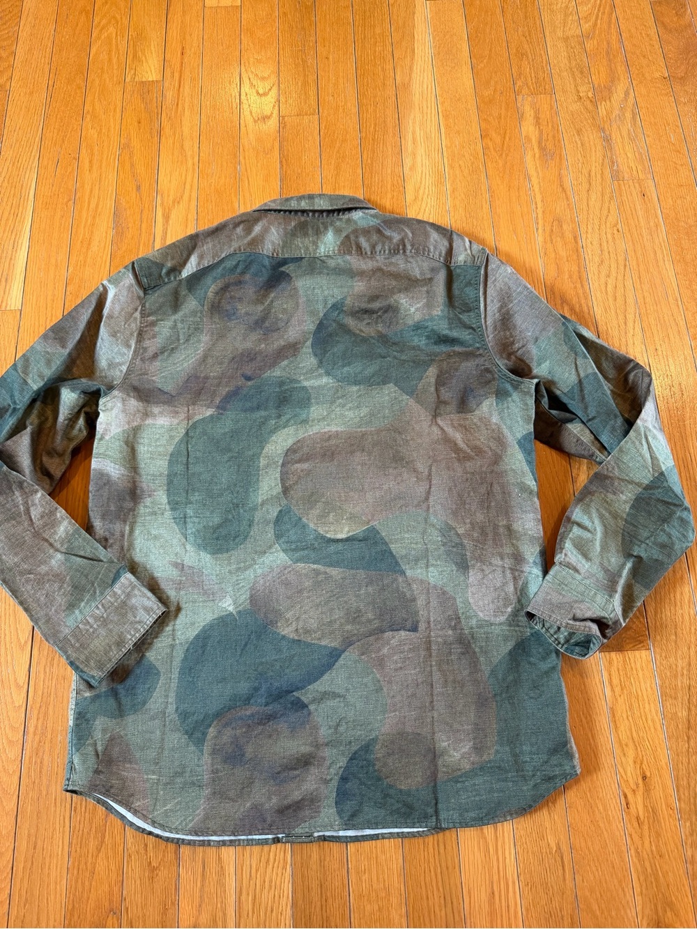 Banana Republic Camo Button Down Front Long Sleeve Shirt Mens Medium Flap Pocket - Picture 5 of 5